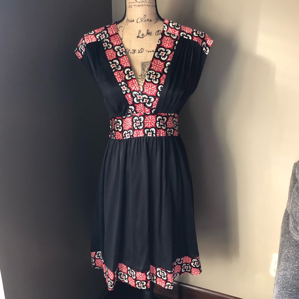 BEBE silk dress EUC